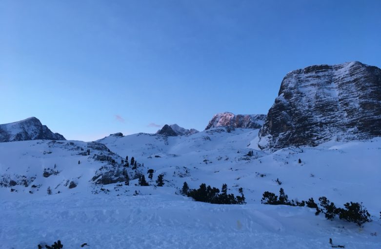 Pohoří Dachsteinu na sněžnicích